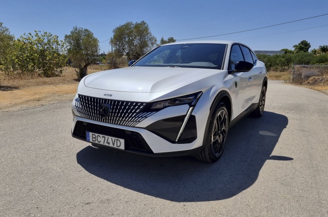 Peugeot 408 GT 1.6 Hybrid 180 Cv EAT-8 Auto