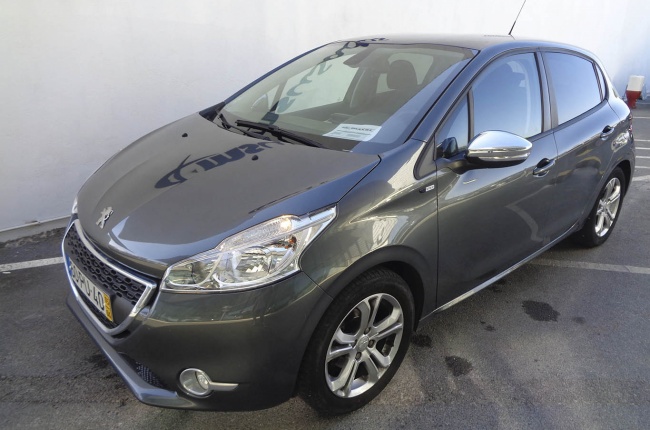 Peugeot 208 Style 1.2 82CV 5P Peugeot 208 Style 1.2 82CV 5P