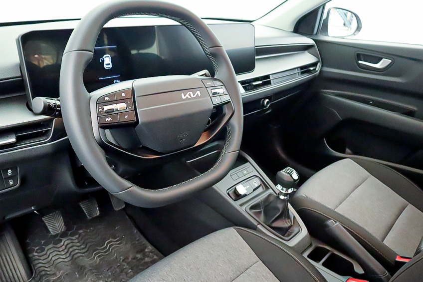 Abarth STONIC 1.0T-GDi 6MT DRIVE