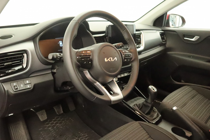 Kia STONIC 1.0T-GDi 6MT DRIVE
