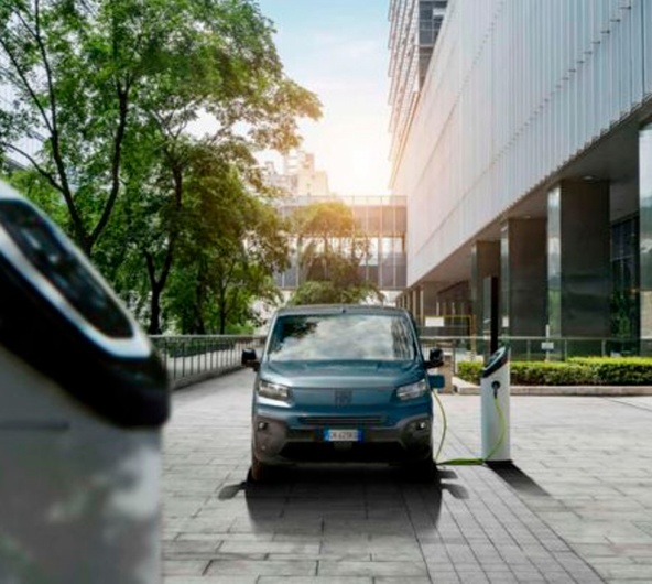 FIAT E-DOBLO POR 425 + IVA*