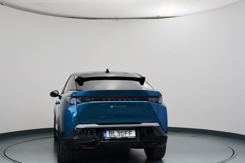 Peugeot E-3008 GT ELTRICO 210CV 157KW BATERIA 73KWh