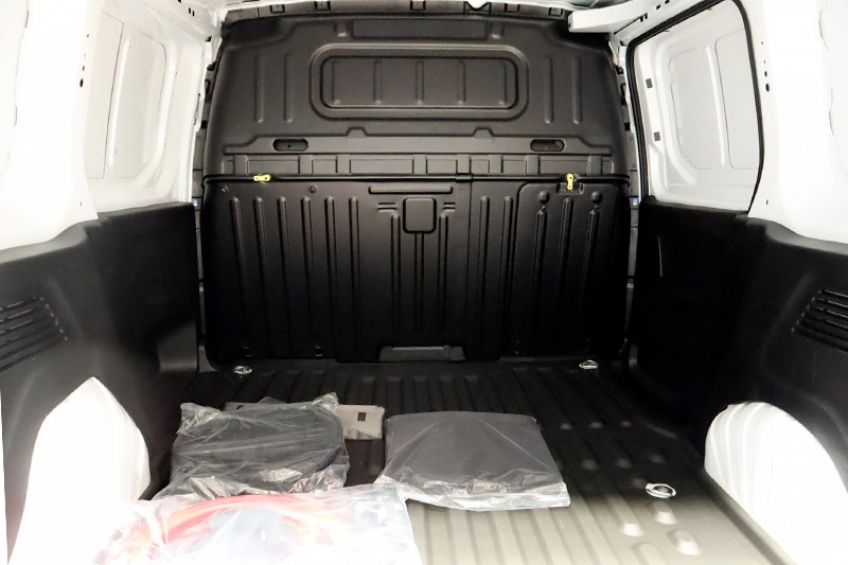Peugeot E-PARTNER STANDARD ELETRICO 136CV-BAT50KW