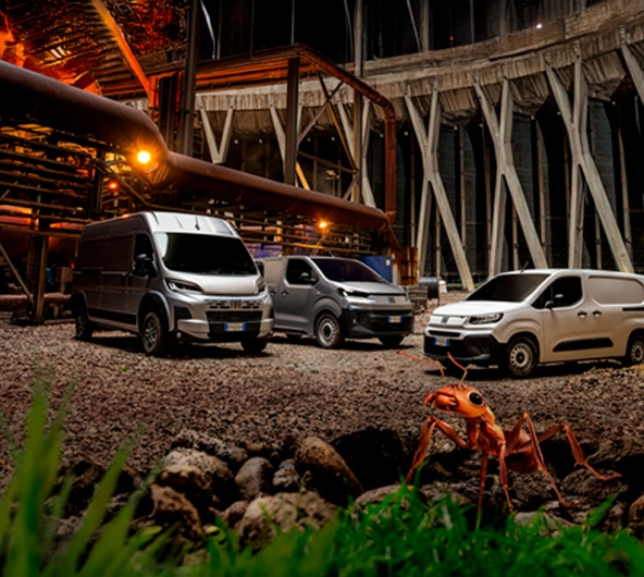 Novo Dobl 1.5 BlueHDi 100cv Curta - Srie 3 Por 210 /ms (S/IVA) | Entrada Inicial 1.900 (S/IVA)*