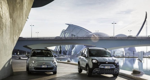 Quota de mercado histórica para o 500 e o Panda na Europa em 2020. Fiat inicia 2021 com uma gama completamente renovada Quota de mercado histórica para o 500 e o Panda na Europa em 2020. Fiat inicia 2021 com uma gama completamente renovada