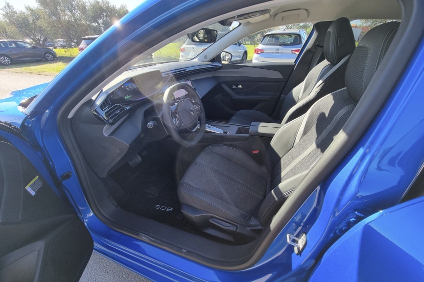 Peugeot 308 Allure Pack 1.6 Plug-In Hybrid 180 Cv e-EAT8 Auto