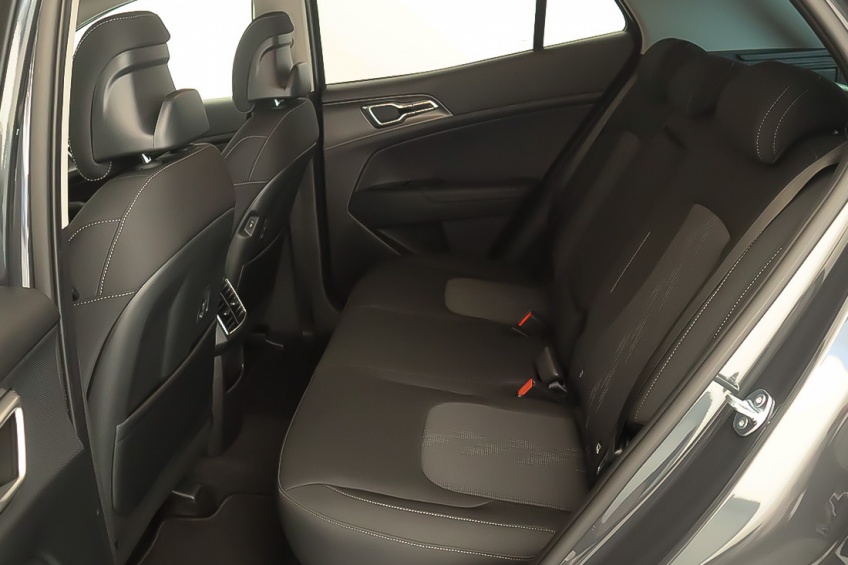 Kia SPORTAGE  1.6T-GDi 6AT HEV DRIVE