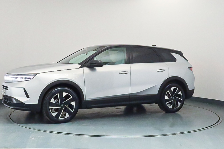 Opel Grandland Hybrid GS 145 Cv