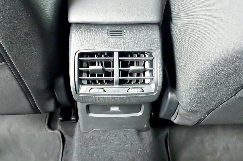 Citro�n C4 HIBRIDO 145CV BUSINESS EDITION