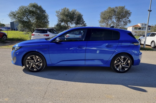 Peugeot 308 Allure Pack 1.6 Plug-In Hybrid 180 Cv e-EAT8 Auto