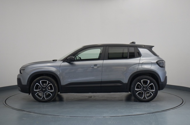 Jeep Avenger Summit 54 kWh 156 Cv Jeep Avenger Summit 54 kWh 156 Cv