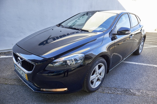 V40 D2 2.0D 120 Cv