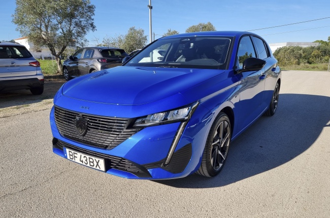Peugeot 308 Allure Pack 1.6 Plug-In Hybrid 180 Cv e-EAT8 Auto